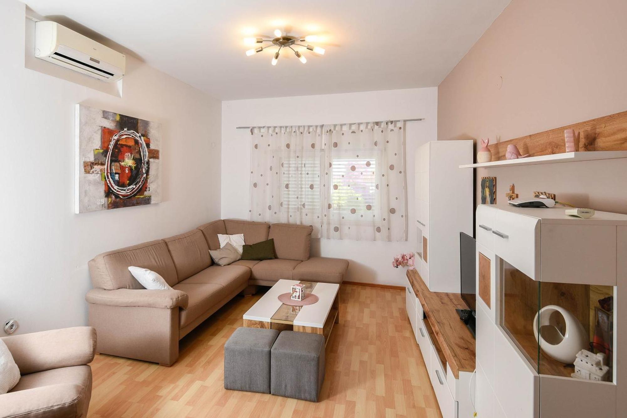 Apartments Karla Orebić Oda fotoğraf