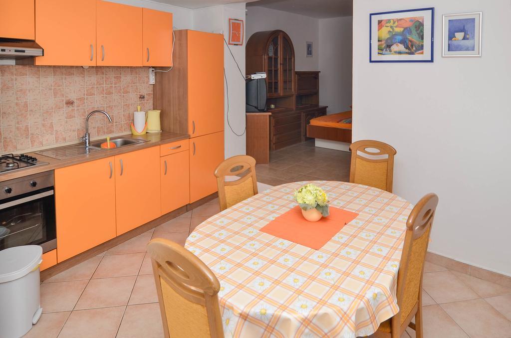 Apartments Karla Orebić Oda fotoğraf